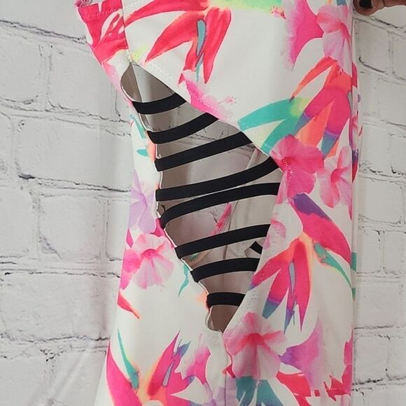 Victoria's Secret PINK Neon Pink Hibiscus Floral Print One Piece Swimsuit Size M - Picture 9 of 16